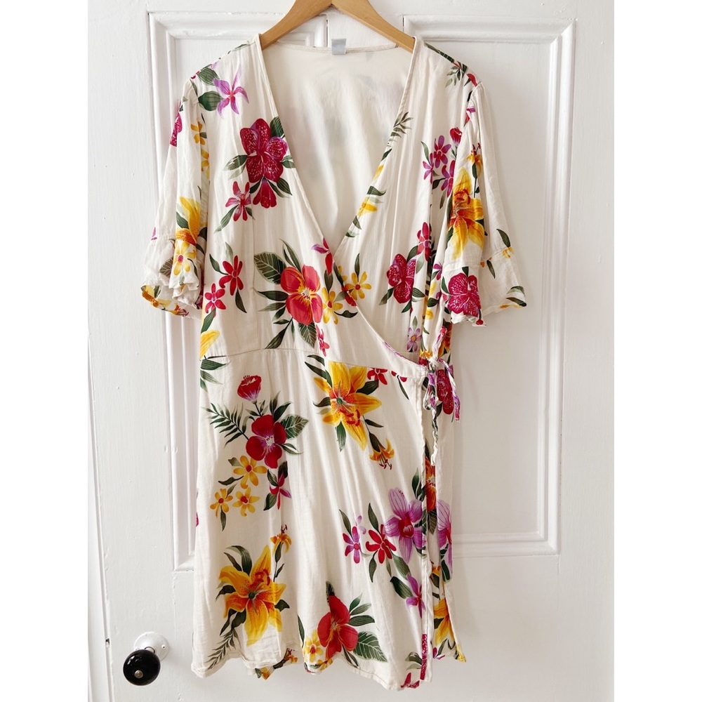 Old Navy XL wrap dress. Like- new condition.